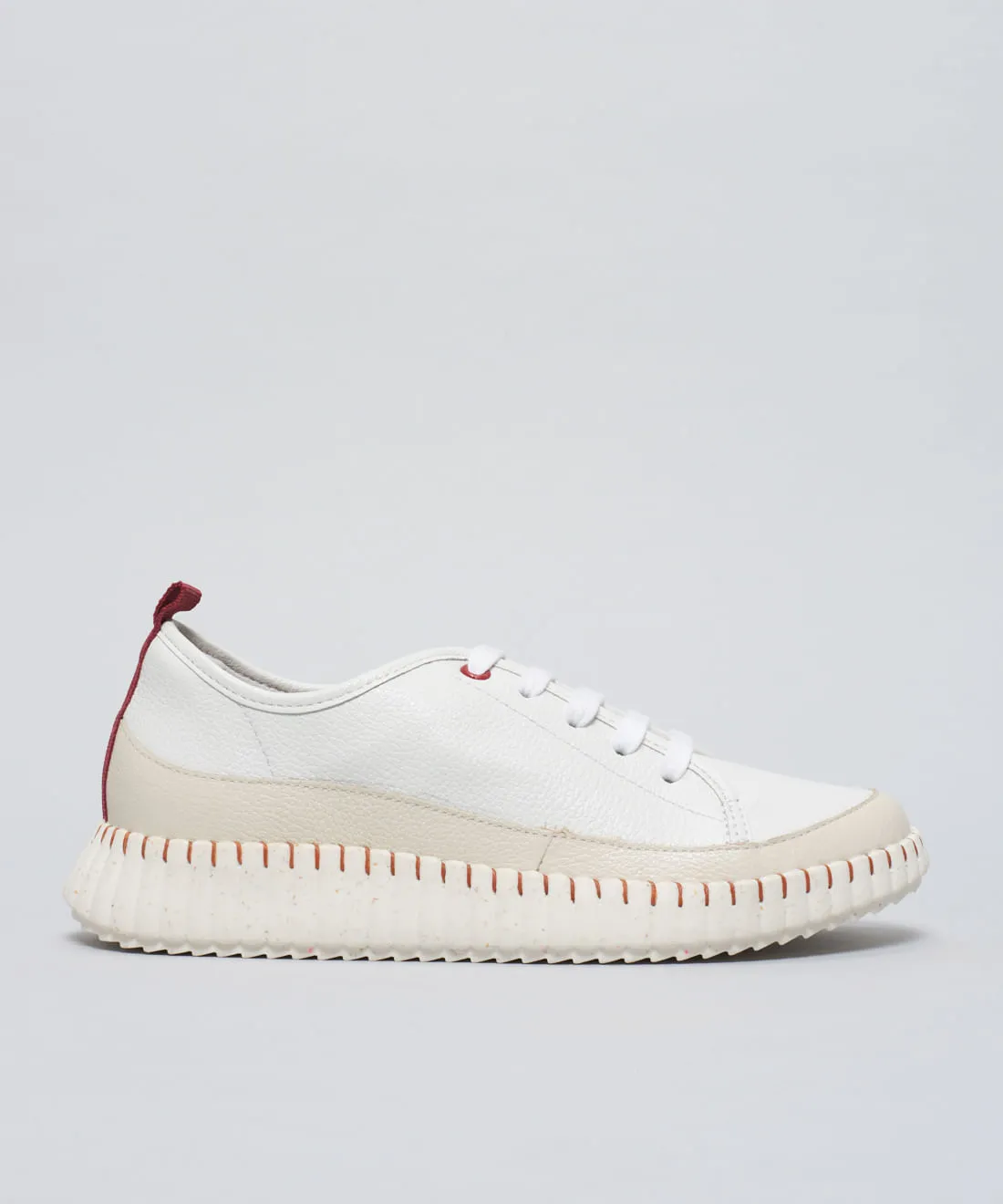 01070362_0448_01-TENIS-COURO-LARA-1