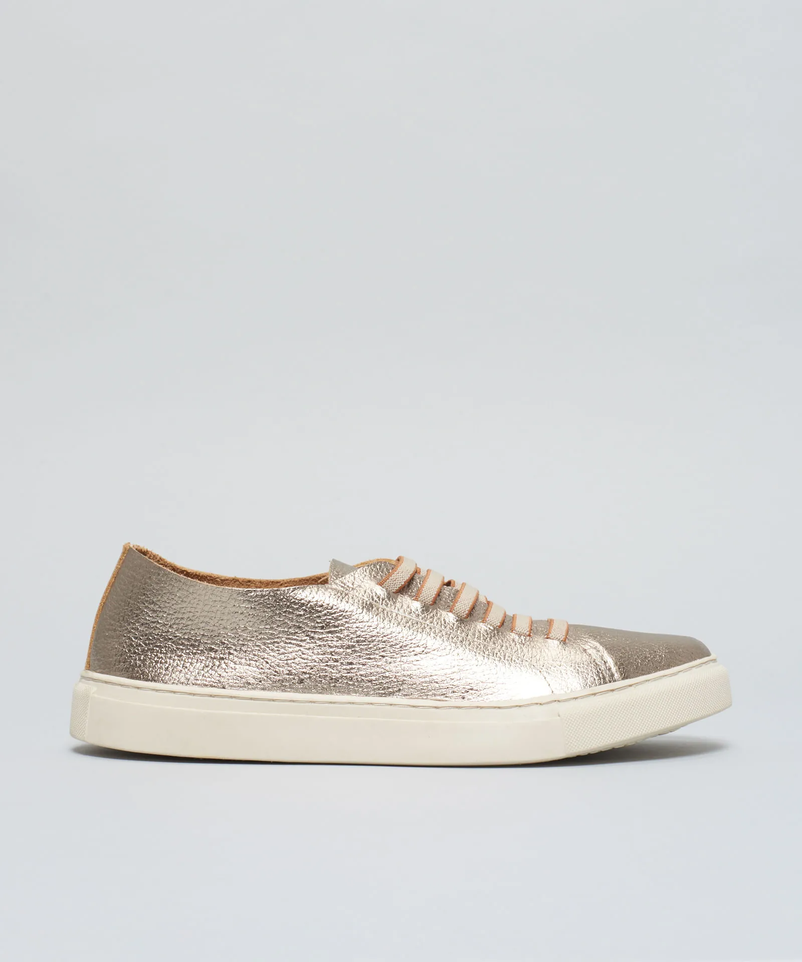 01070424_0015_01-TENIS-COURO-BASICO-ELASTICO-1