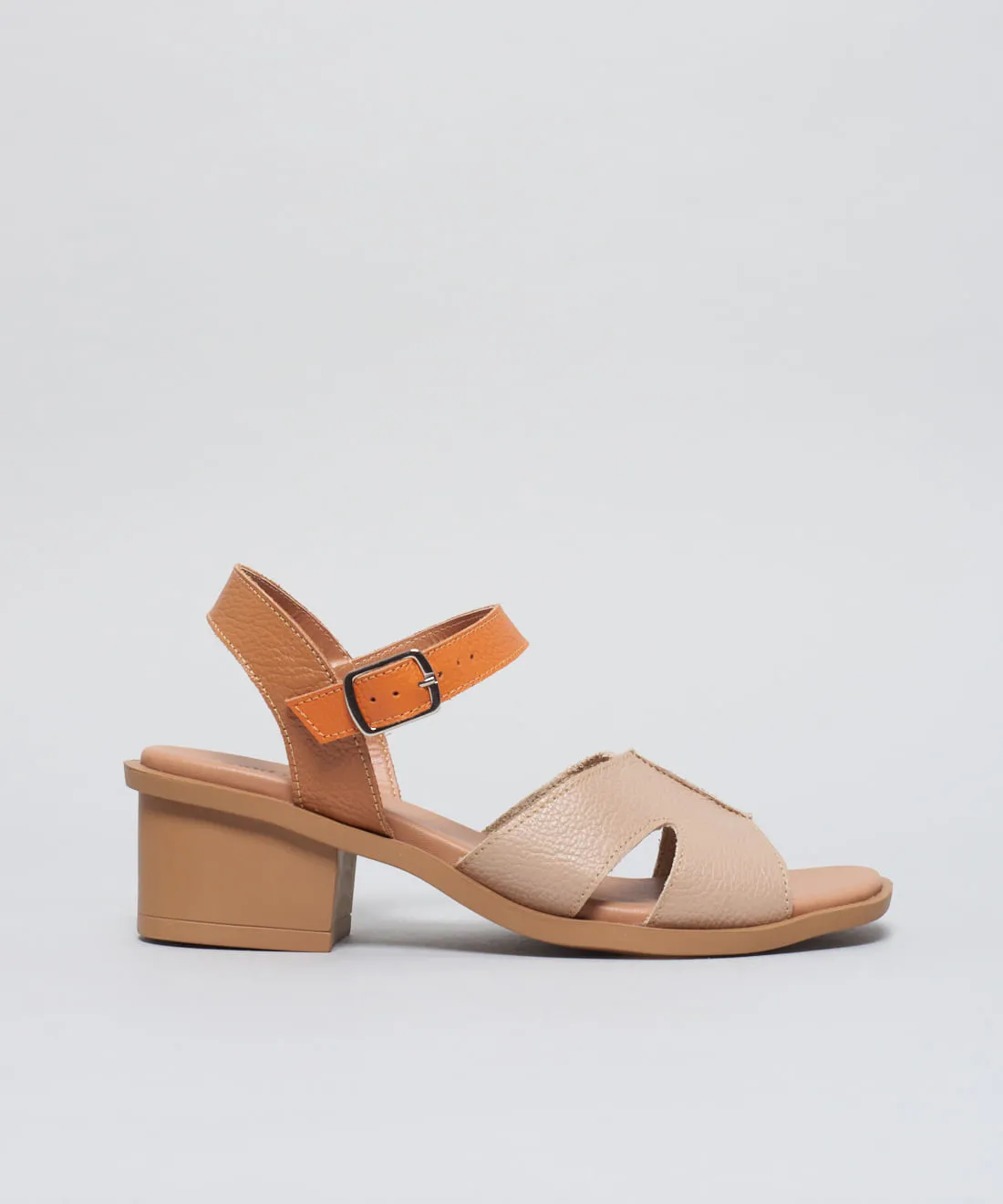 02030352_0007_02-SANDALIA-MEDIA-COURO-AMANDA-1