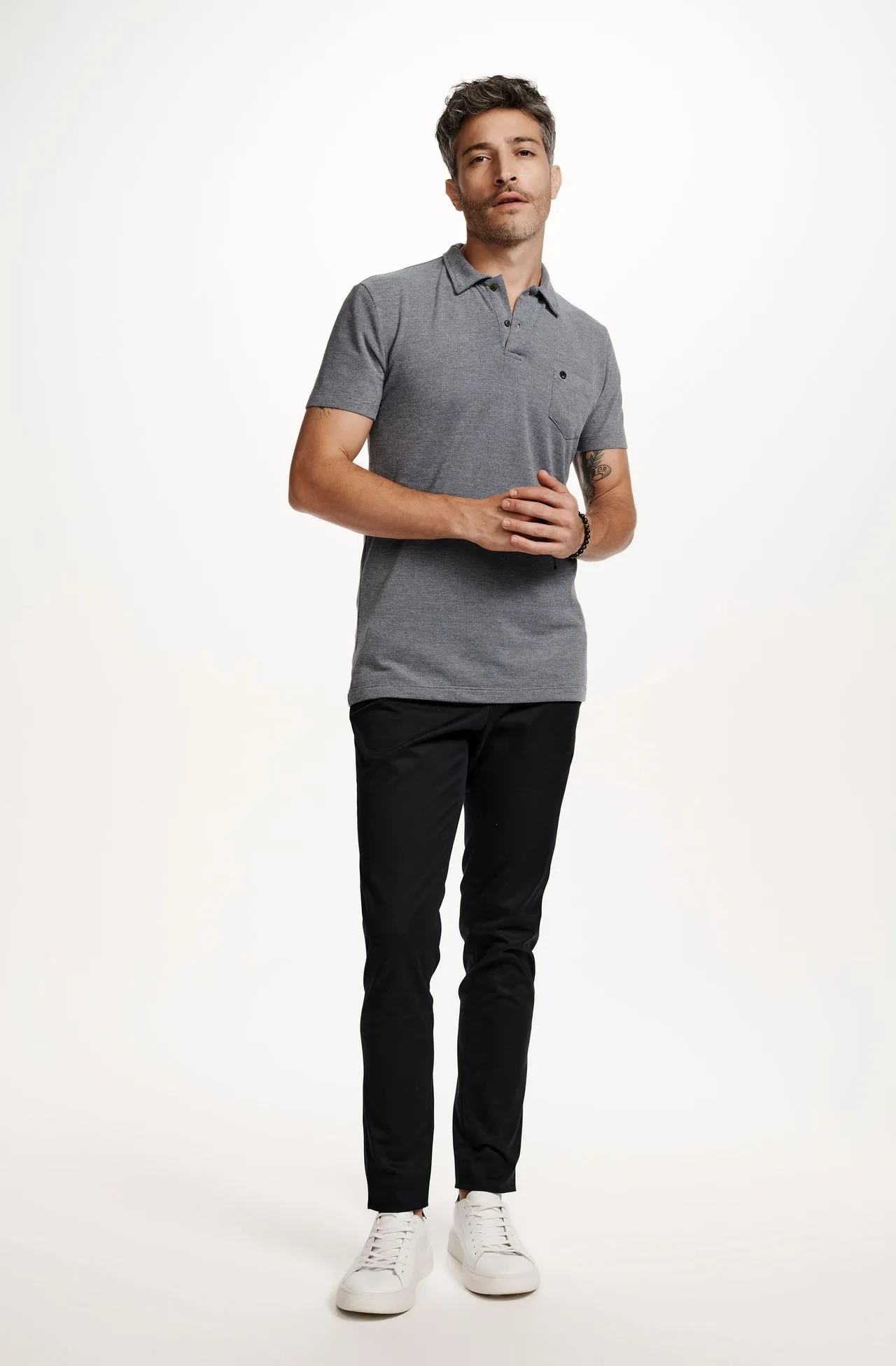 8320ICZ00261_575_1-POLO-PIQUET-MANGA-CURTA-COM-BOLSO-AZUL-1