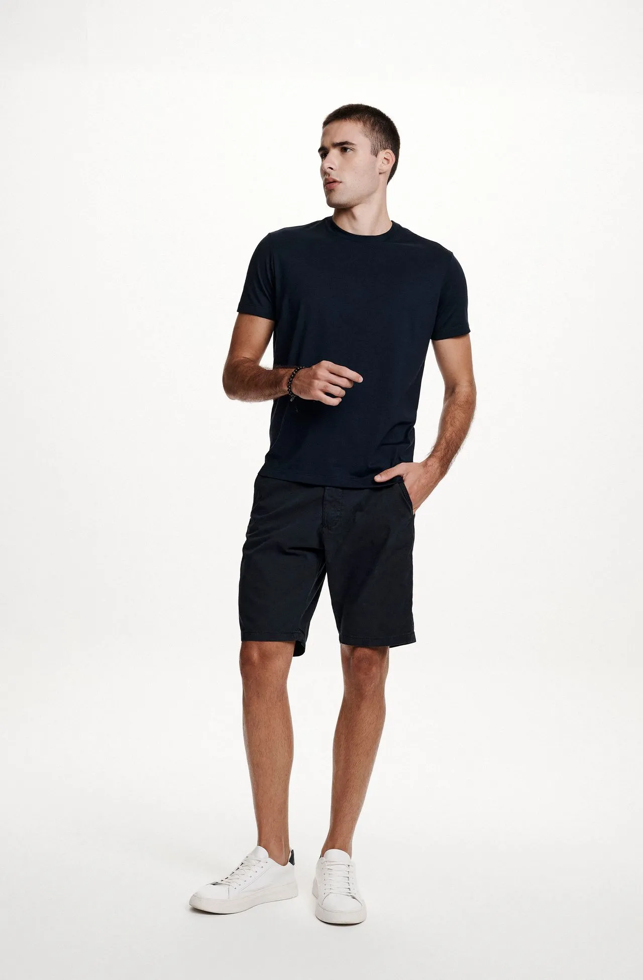 8350CCZ00122_585_1-T-SHIRT-MANGA-CURTA-GOLA-CARECA-PIMA-BRANCA-1