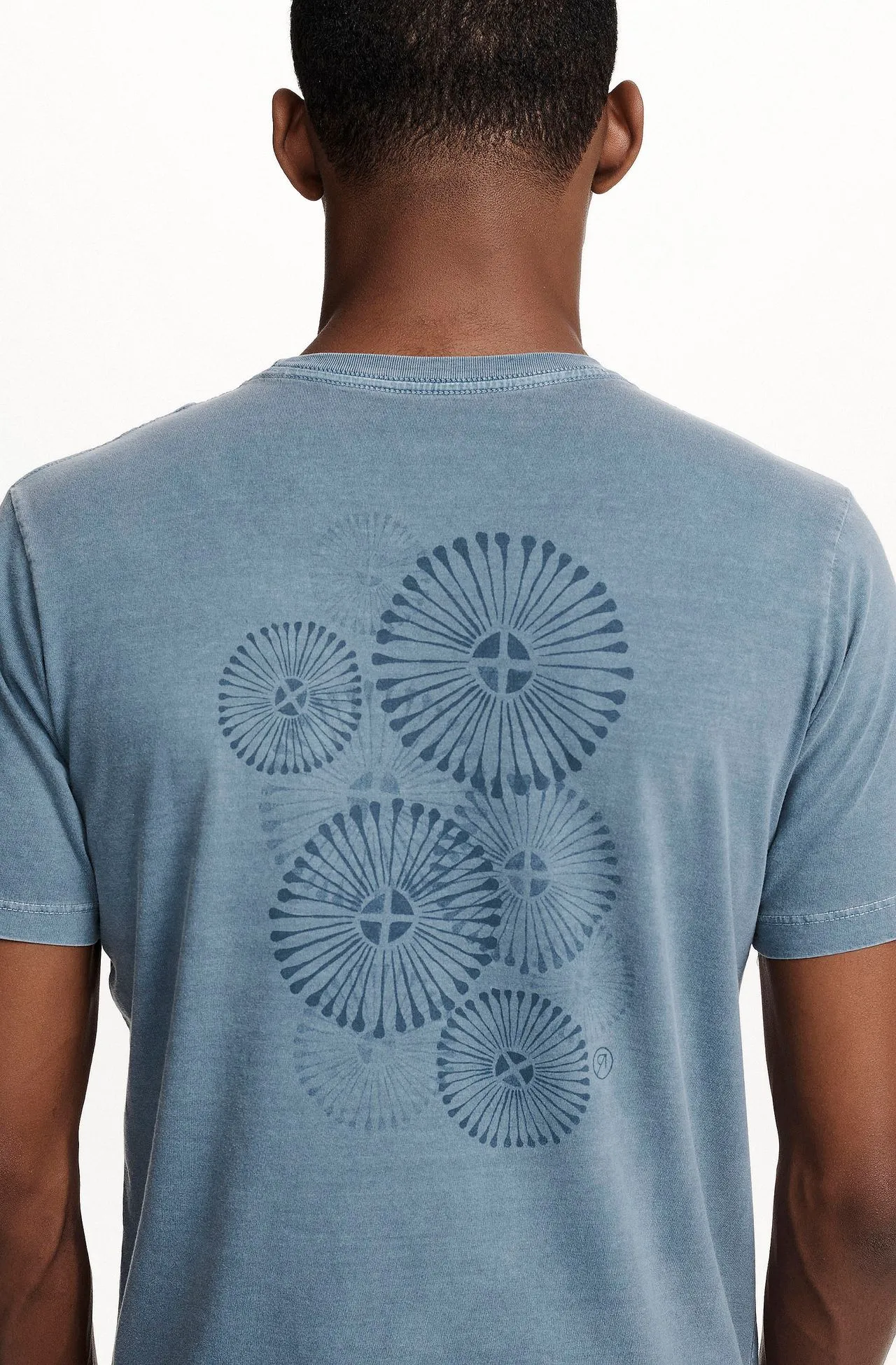 8353CCZ00246_565_1-T-SHIRT-MANGA-CURTA-ESTAMPA-MANDALA-DE-ALGODAO-ROSA-1