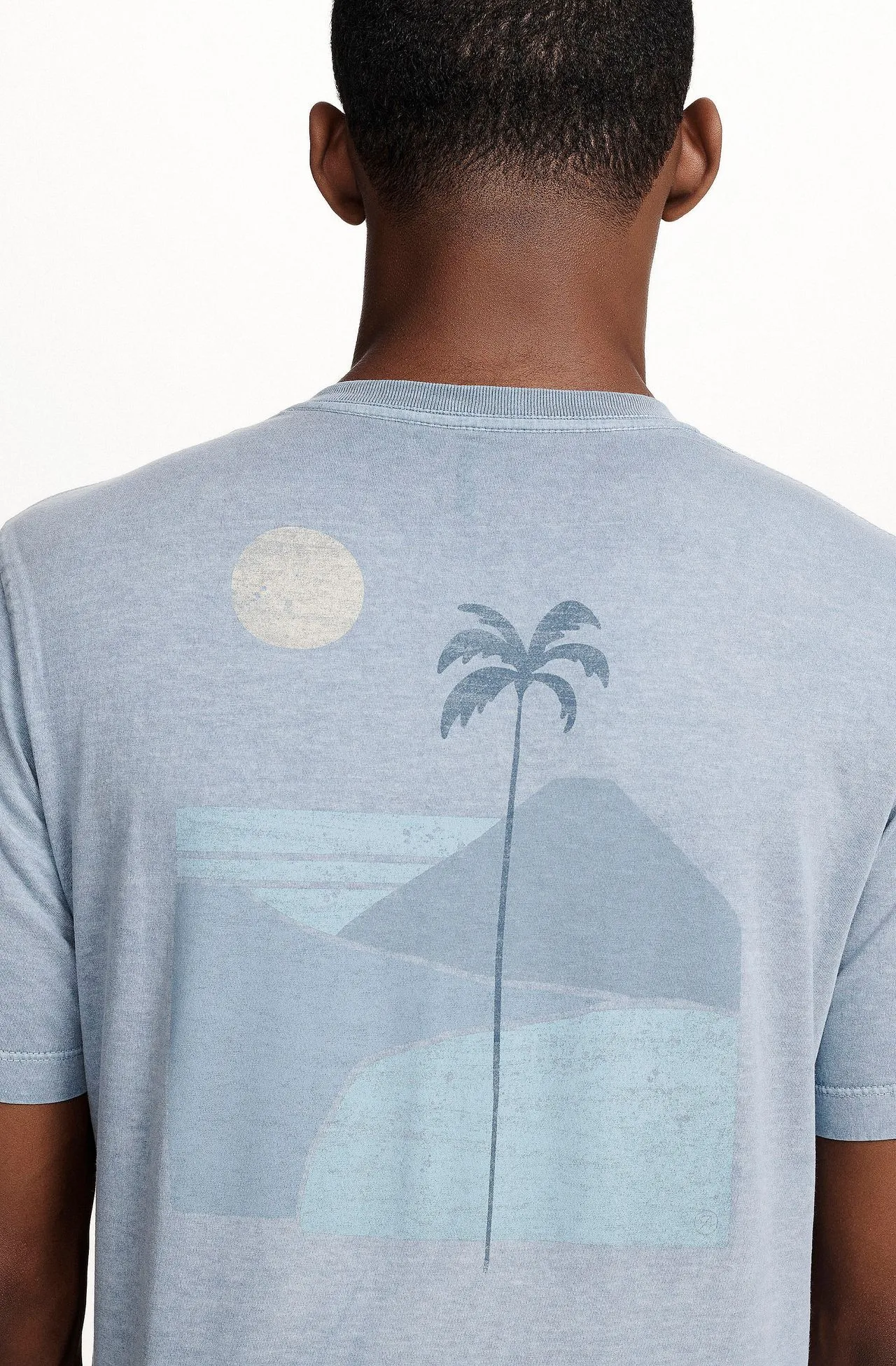 8353CCZ00247_565_1-T-SHIRT-MANGA-CURTA-ESTAMPA-GRAFICA-BEGE-1