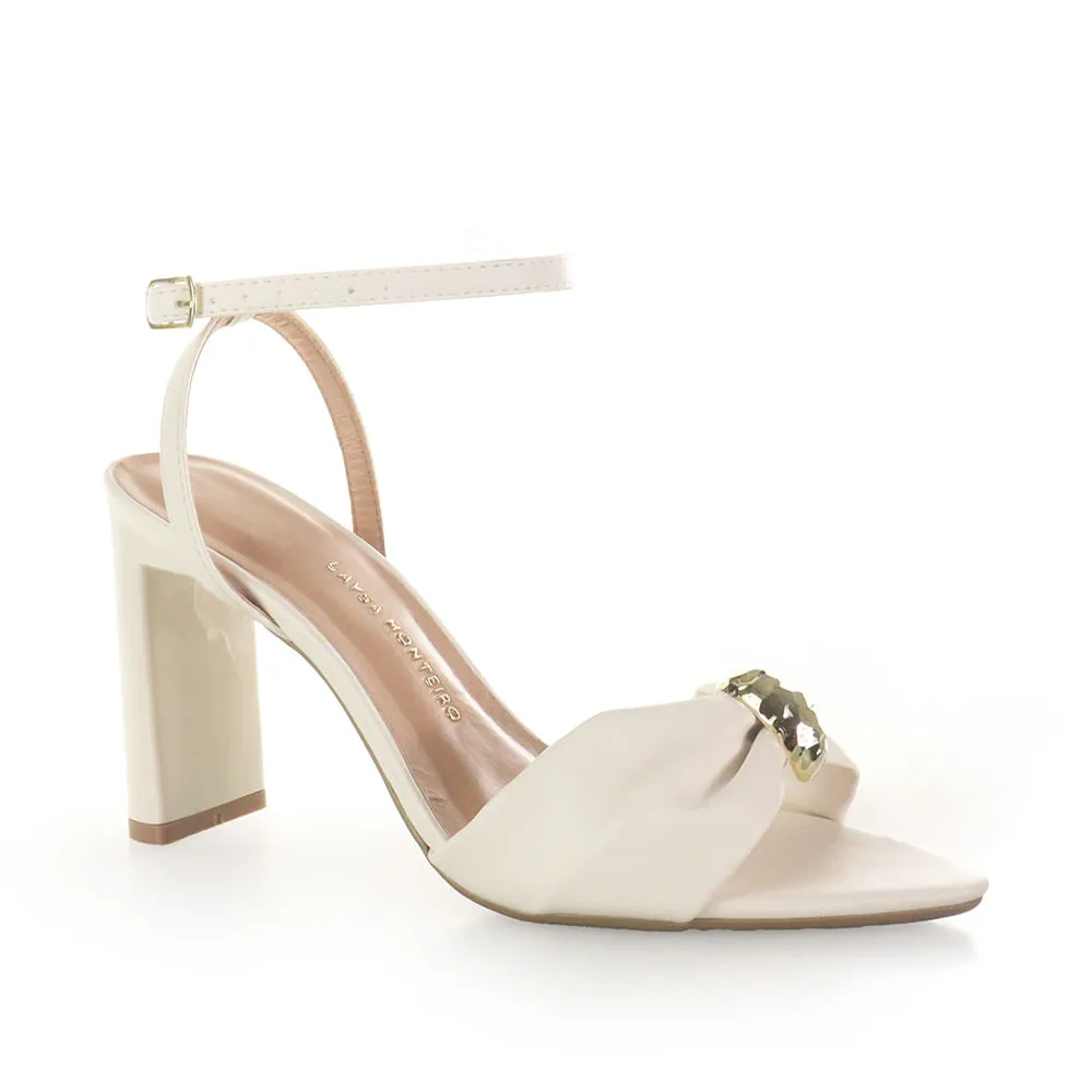 LAYSA-MONTEIRO-2412595-Baunilha-2-1-1