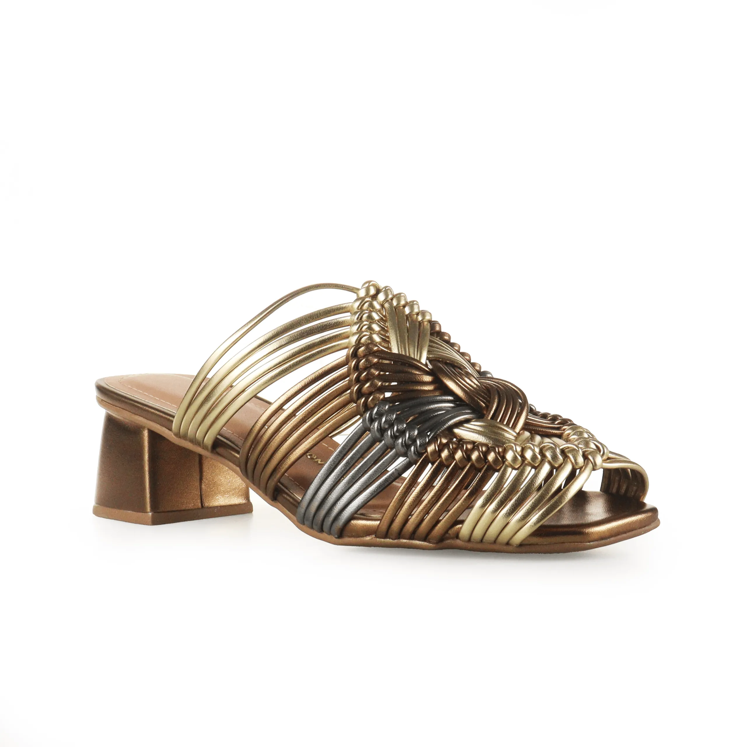 LAYSA-MONTEIRO-4612044-Ouro-e-Bronze-2-1-1.png-1