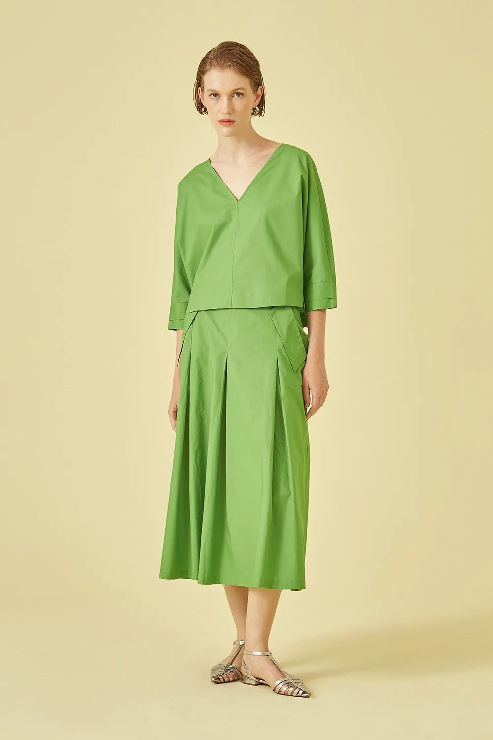 Saia-Midi-Pregas-em-Tricoline-Verde-1252313-1-1