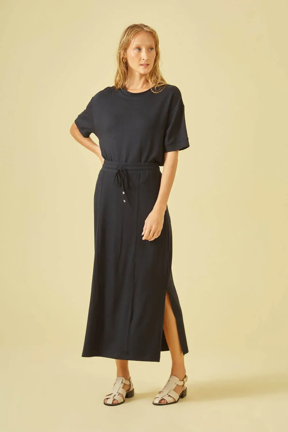 Saia-reta-longa-em-malha-preta-1252193-3-1