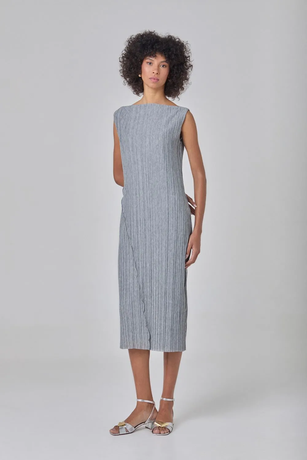 Vestido-Decote-Canoa-Malha-Plissada-cinza-3250181-1-1.jpg-1