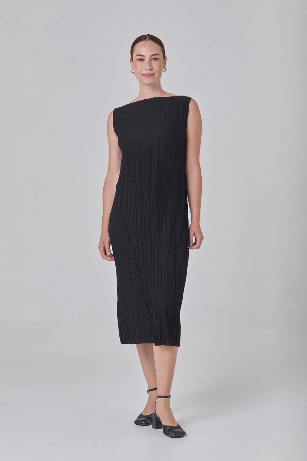 Vestido-Decote-Canoa-Malha-Plissada-preto-3250182-1-1.jpg-1