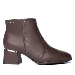 image-bcf59c6a6b294ad6ac63a3aba2771e64-1