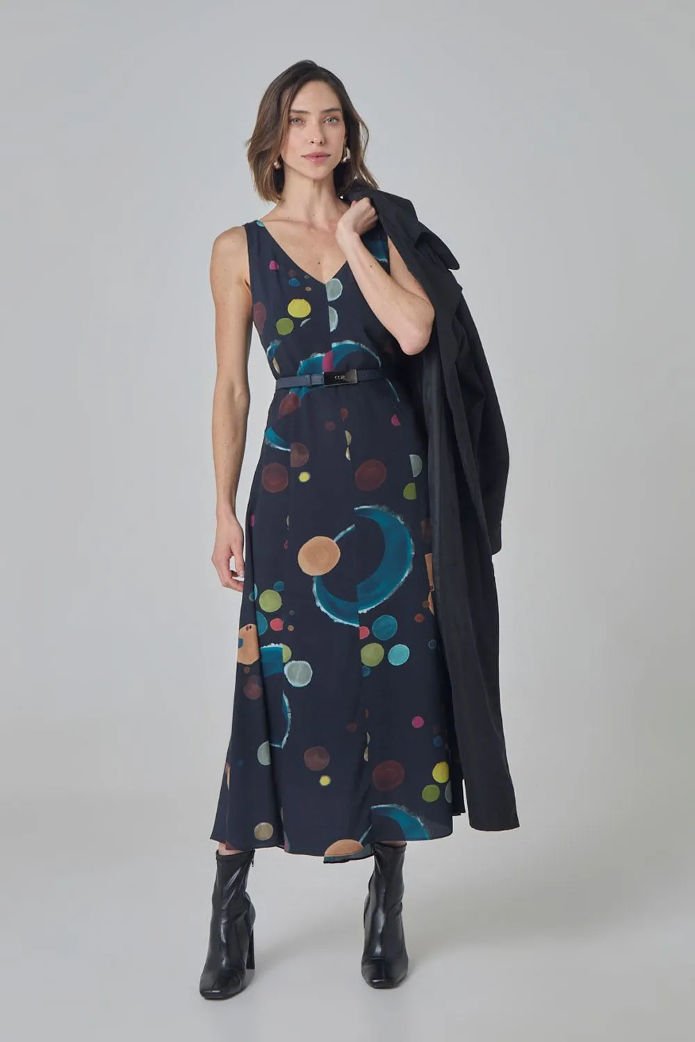 vestido-decote-v-recortes-estampa-eclipse-3253561_120-1-1-1.jpg-1